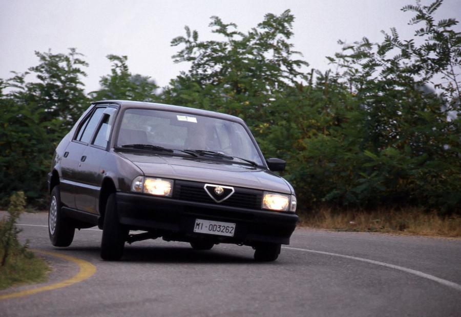  Alfa Romeo 33 1.8 TD (905) 1986 года  (фото 6 из 9)